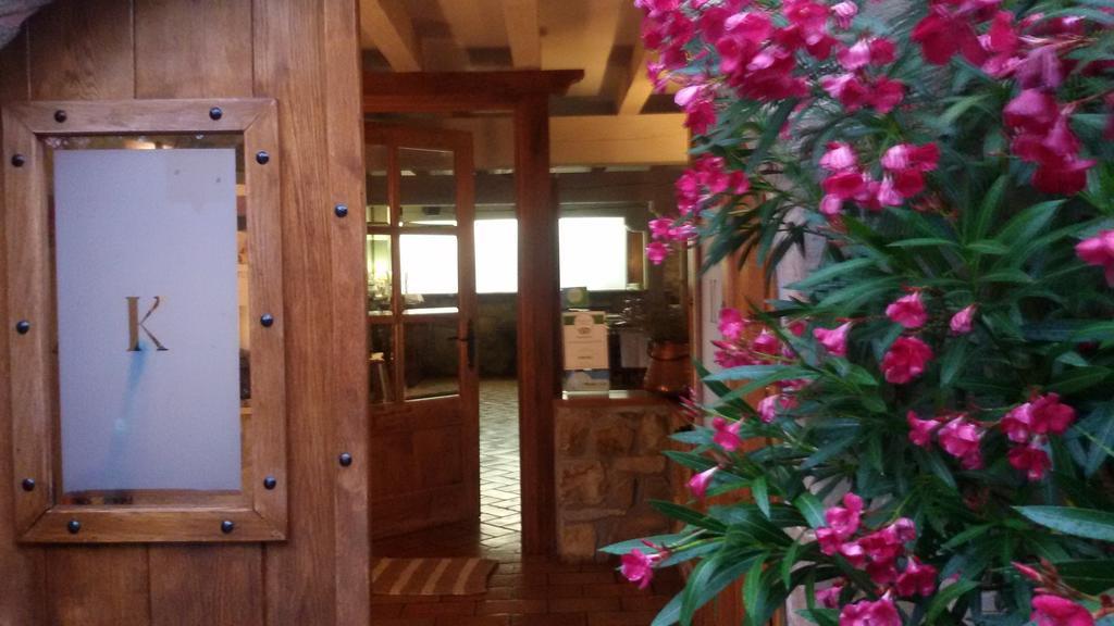 Kuko Hotel - Adults Only Оронос-Мугайре Экстерьер фото