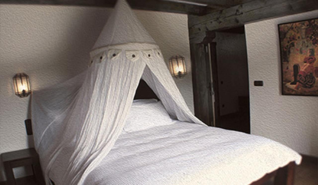 Kuko Hotel - Adults Only Оронос-Мугайре Экстерьер фото